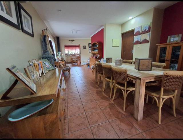 5 BEDROOM TOWNHOUSE FOR SALE IN ELARDUSPARK